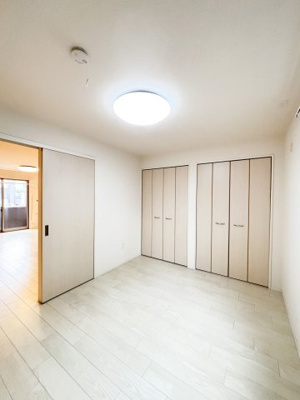 【洋室】 | エヴァーグリーン西福原 | イメージ106号室の写真