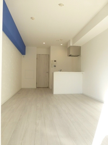 新品家具付きマンション高田2(KaGood東京)の居間・リビング