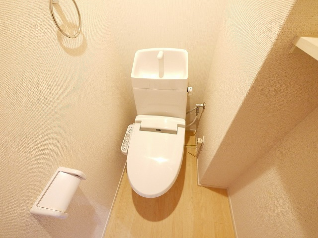 クレイノ聡のトイレ|ゆったりとした空間のトイレです