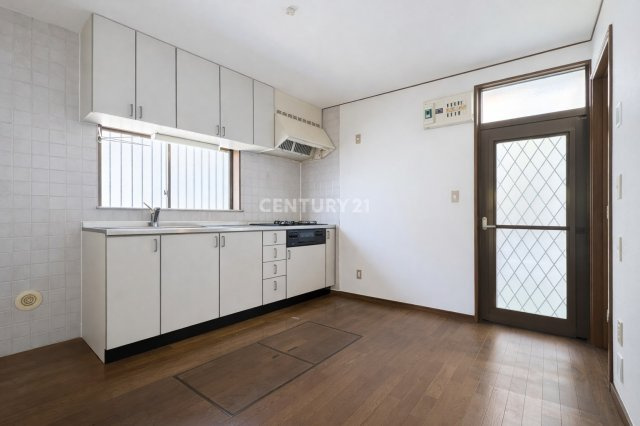 【キッチン】 | 小田急線「新百合ヶ丘」中古戸建 | キッチンでお料理をお楽しみください