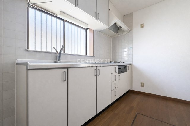 【キッチン】 | 小田急線「新百合ヶ丘」中古戸建 | お料理しやすいキッチンです