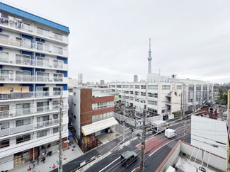 【展望】 | スカイツリーを望む。バルコニーからの景色です～即日のご見学可能～　お問合せはお気軽にどうぞ。