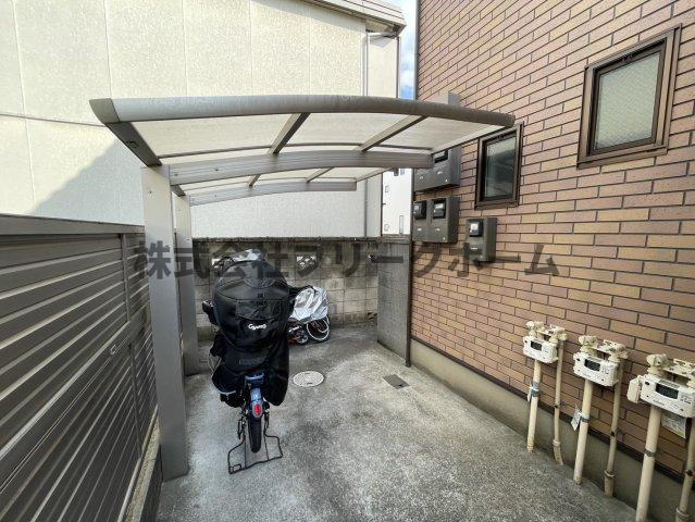 小金井市緑町５丁目のアパートのキッチン