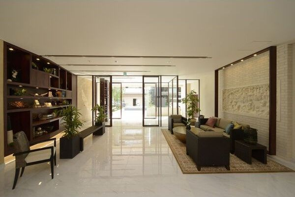 スプランディッド新大阪DUEのエントランス