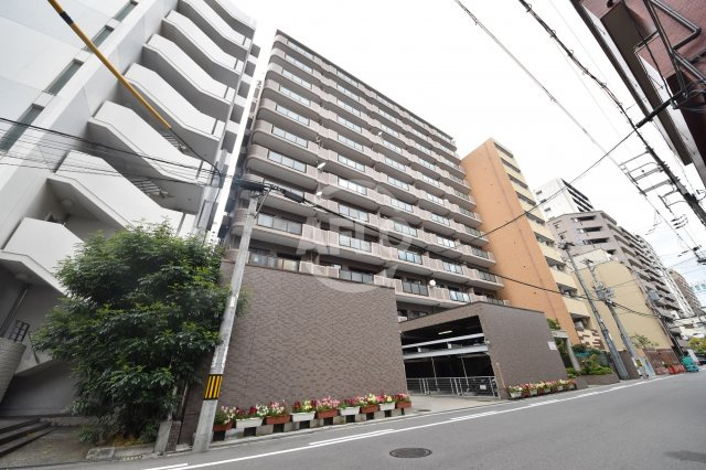 ウエスト江戸堀　西船場小学校