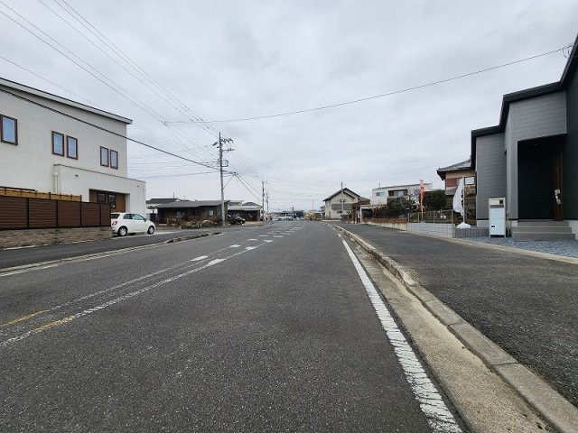 リナージュ高崎下之城町1期 全1棟の前面道路含む現地写真|現地撮影