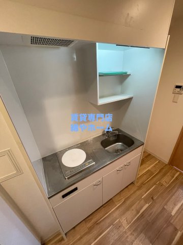 グランパシフィック花園北のキッチン|コンパクトなキッチンで掃除もラクラク