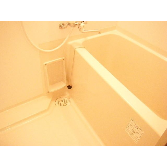 白菊マンションの浴室