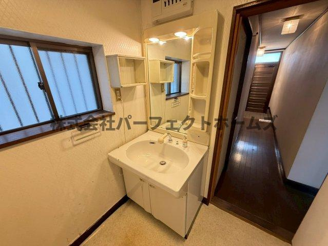中宮西之町戸建　賃貸の独立洗面台|独立洗面台です