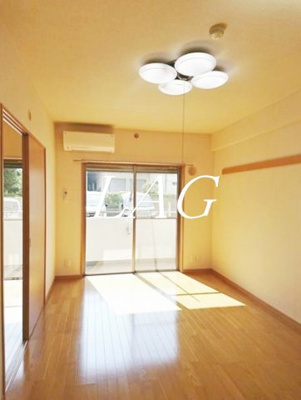 【居間・リビング】 | アジュール大森 | 洋室のお部屋です。