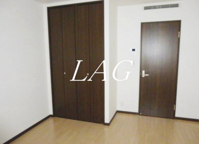 【居間・リビング】 | クレッセント山王 | 洋室のお部屋（同仕様）です。