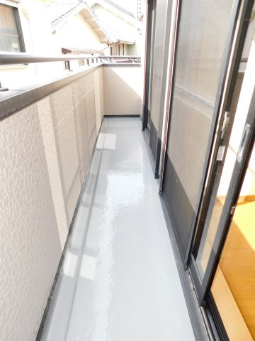 名古屋市中川区法華１丁目の中古一戸建のバルコニー|◇バルコニー◇　　南面で陽当たり良好♪　洋室２室から利用可能です♪