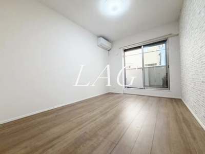 【居間・リビング】 | ＦＥＲＩＯＣＯＵＲＴ | 洋室のお部屋です。