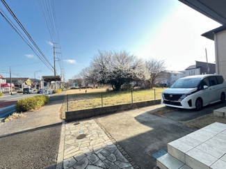 【外観】 | 千葉市緑区おゆみ野　中古戸建　鎌取駅 | 南側前面が緑地帯となり、陽当たり景観が良好！！