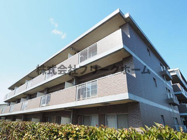 武蔵野市境南町３丁目の賃貸マンションの外観