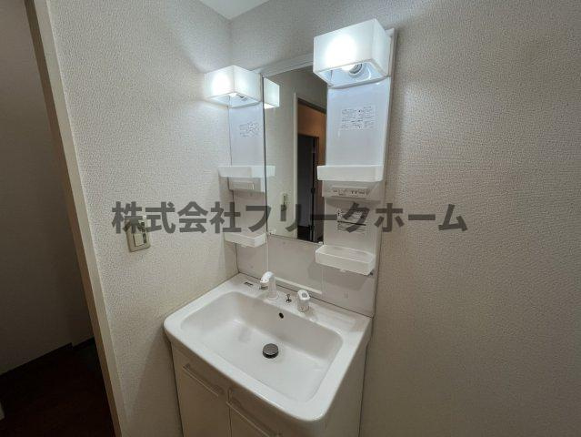 武蔵野市境南町３丁目の賃貸マンションの洗面所