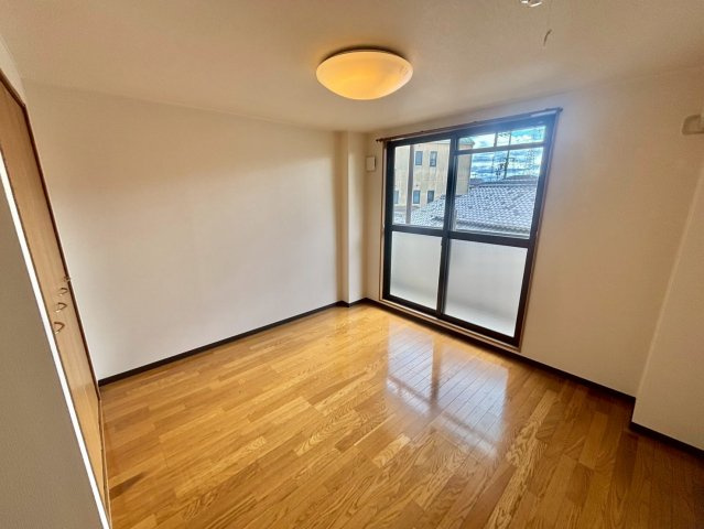 オリエンタルマンションⅡの洋室