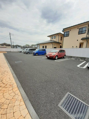 【駐車場】 | メゾンドゥソレイユ