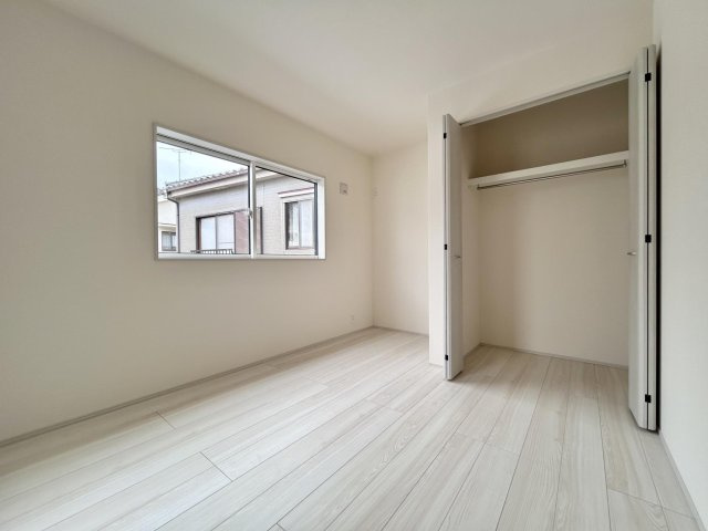 入間郡三芳町大字藤久保の新築一戸建のその他|◇三芳スマートICフルインター化◇
新潟・東京方面どちらからでも出入りできるようになり、利用車種が全車種(車長12m以下)まで拡大されました。