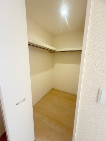 三郷市彦川戸1丁目　新築戸建　全1棟の収納|季節物の大物家電の収納にも便利なウォークインクローゼット