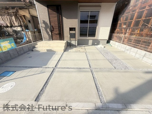 三郷市彦川戸1丁目　新築戸建　全1棟のその他|カースペース並列2台可能（車種による）