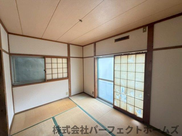 門真市本町戸建の和室|い草の香りが落ち着く素敵な和室です