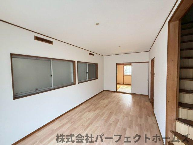 門真市本町戸建の洋室|洋室です