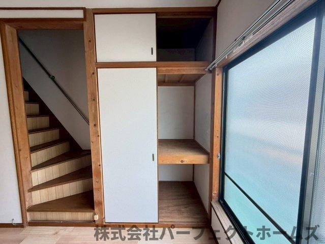 門真市本町戸建の収納|大きなスペースがあり、収納には困りません