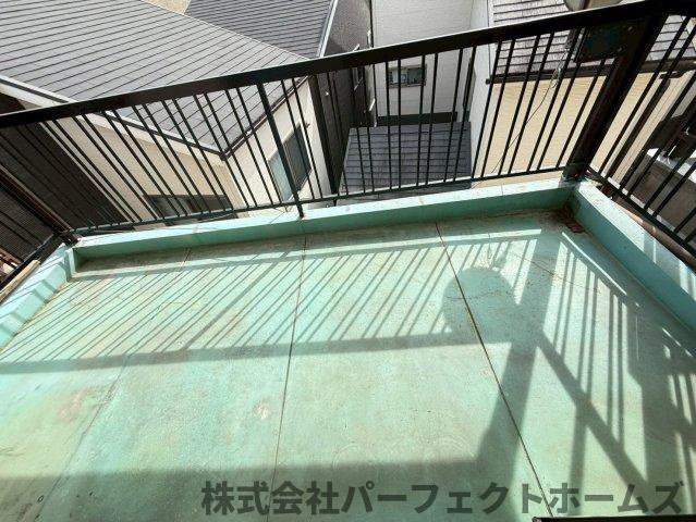 門真市本町戸建のバルコニー|バルコニーからの眺めを楽しみながら食事をしませんか