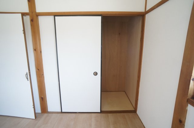 木津八ヶ坪貸家