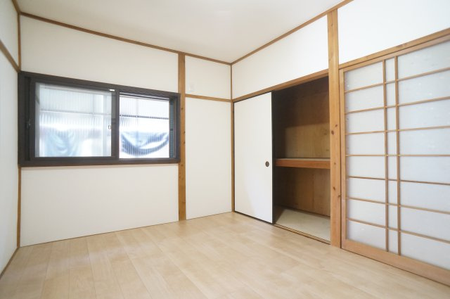 木津八ヶ坪貸家