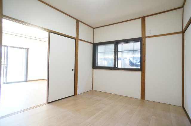 木津八ヶ坪貸家