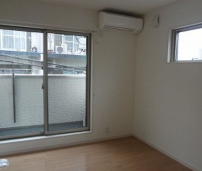 【居間・リビング】 | クアルティエーレ四ツ谷 | 居間です