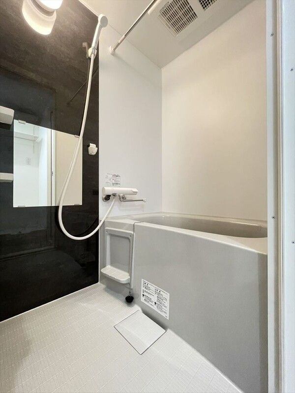 robot homeお花茶屋Ⅱ(ロボットホームオハナヂャヤツー)の浴室|清潔感のあるトイレです