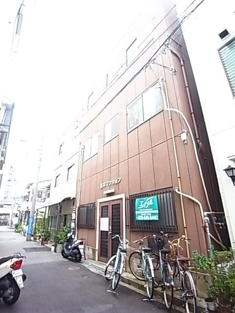 森本マンションの外観