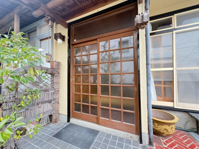 【玄関】 | 箕面市箕面8丁目貸家