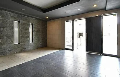 【エントランス】 | AXASFORT両国立川 | 清潔なエントランスです