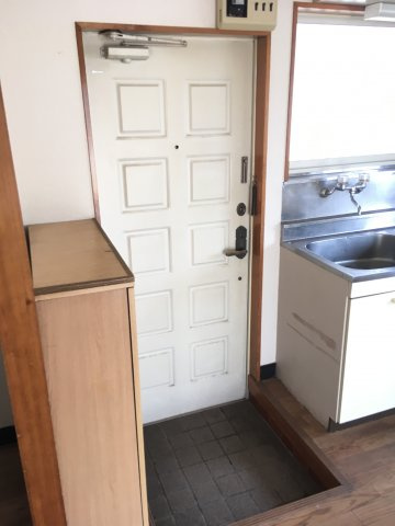 コーポセシカの玄関|シンプルで使いやすい玄関です