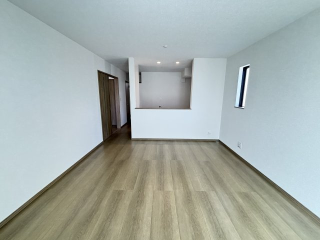 安城市美園町2-2-1『仲介手数料無料』新築一戸建て・建売の居間・リビング