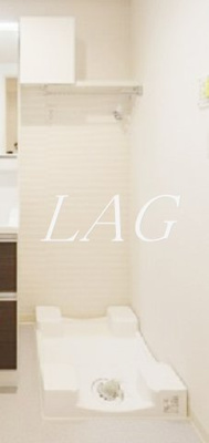 【設備】 | サン・ユイット | 室内洗濯機置き場です。（同一仕様）