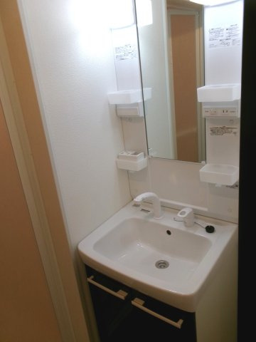 ジーメゾン明石魚住ラピスの洗面所