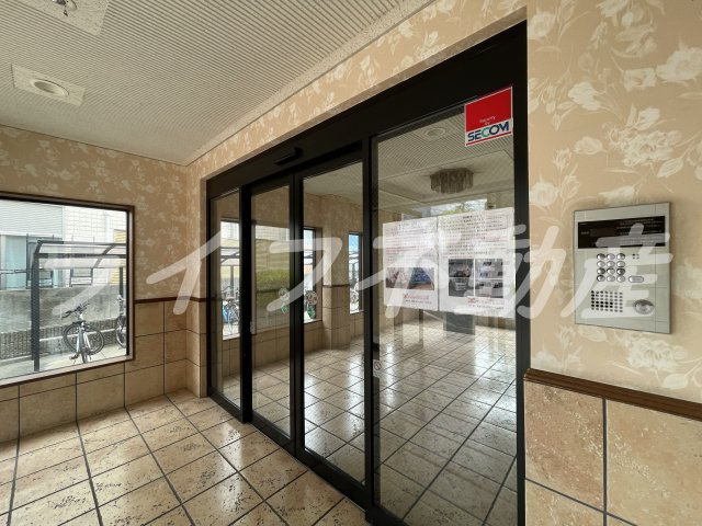 ブランチ613のロビー|清潔なロビーです