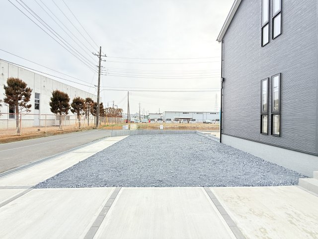 小美玉市上玉里第2　新築戸建　2号棟の駐車場