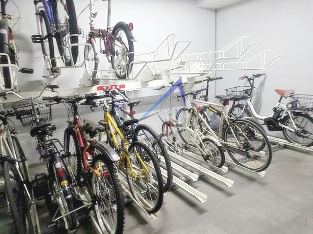 ダイナシティ高円寺Ⅱのその他共用部分|駐輪場です。