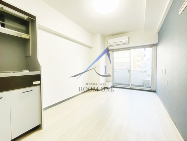 トップルーム新宿公園第２の居間・リビング|洋室のお部屋です。