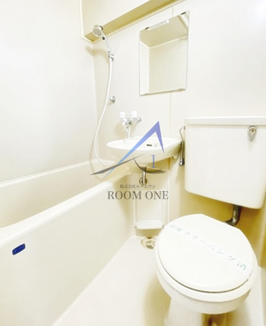 トップルーム新宿公園第２の浴室|お風呂です。