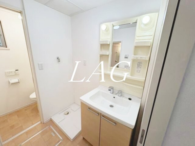 【洗面所】 | ベルコート千田 | 洗面台です。