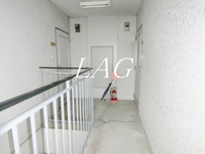 【エントランス】 | メゾン三輪 | エントランスです。