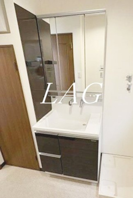 【洗面所】 | アーバンパレス | 洗面台です。