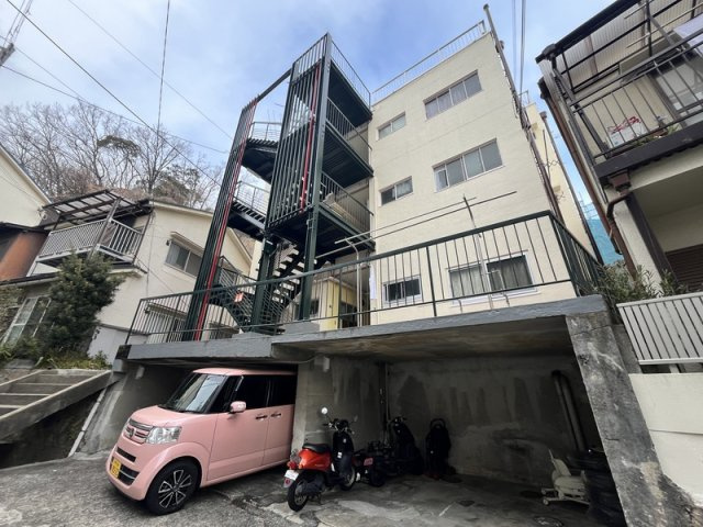 一王山マンションの外観